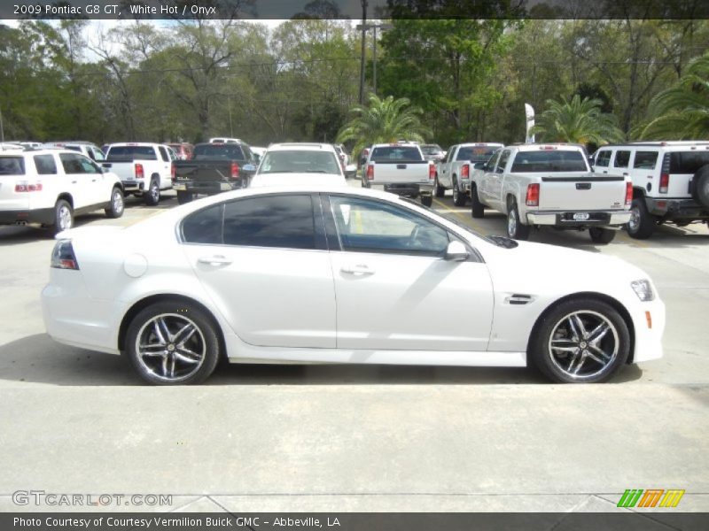 White Hot / Onyx 2009 Pontiac G8 GT
