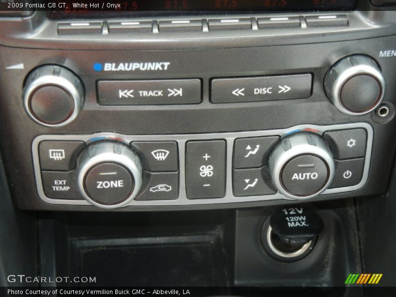 White Hot / Onyx 2009 Pontiac G8 GT
