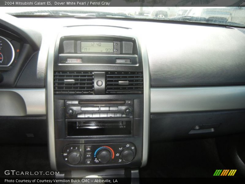 Dover White Pearl / Petrol Gray 2004 Mitsubishi Galant ES