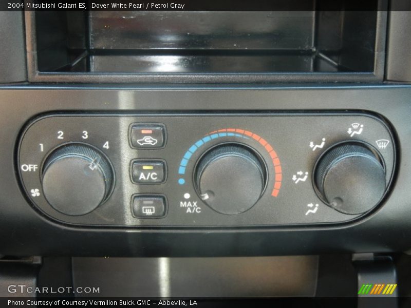 Dover White Pearl / Petrol Gray 2004 Mitsubishi Galant ES