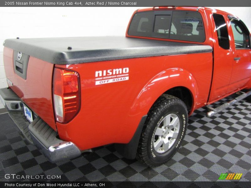 Aztec Red / Nismo Charcoal 2005 Nissan Frontier Nismo King Cab 4x4