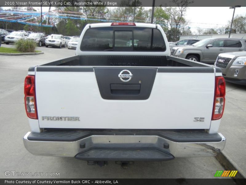 Avalanche White / Beige 2010 Nissan Frontier SE V6 King Cab