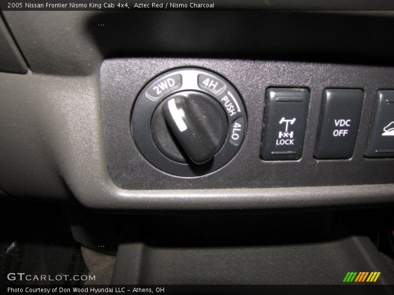 Aztec Red / Nismo Charcoal 2005 Nissan Frontier Nismo King Cab 4x4