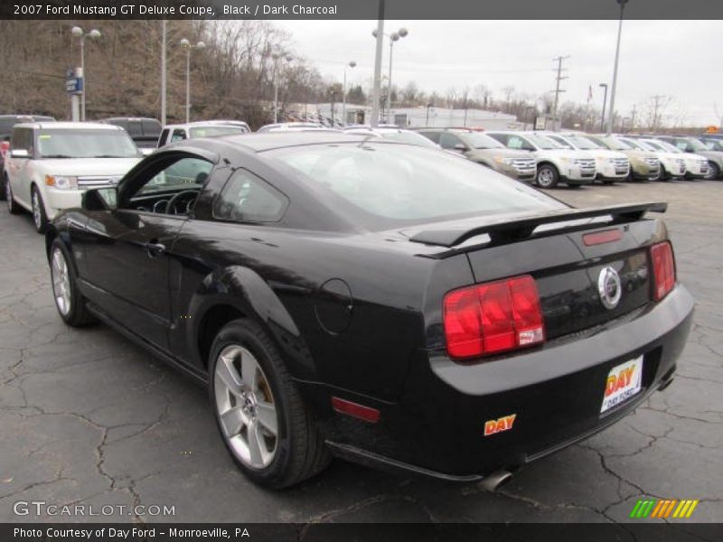 Black / Dark Charcoal 2007 Ford Mustang GT Deluxe Coupe