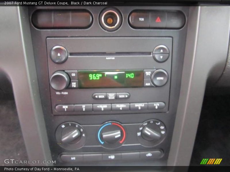 Controls of 2007 Mustang GT Deluxe Coupe