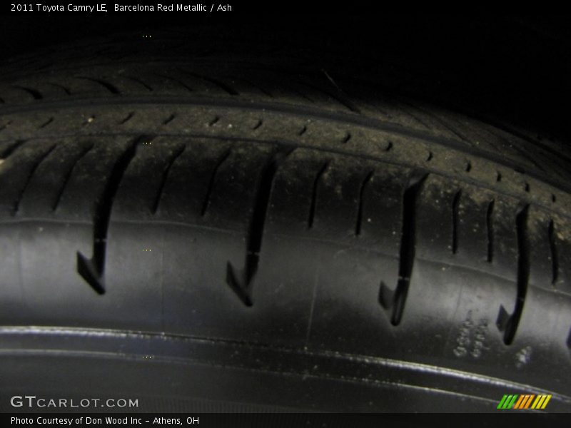 Barcelona Red Metallic / Ash 2011 Toyota Camry LE