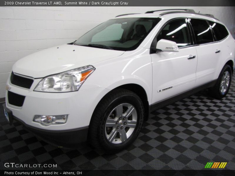 Summit White / Dark Gray/Light Gray 2009 Chevrolet Traverse LT AWD