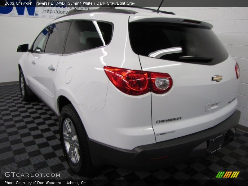 Summit White / Dark Gray/Light Gray 2009 Chevrolet Traverse LT AWD