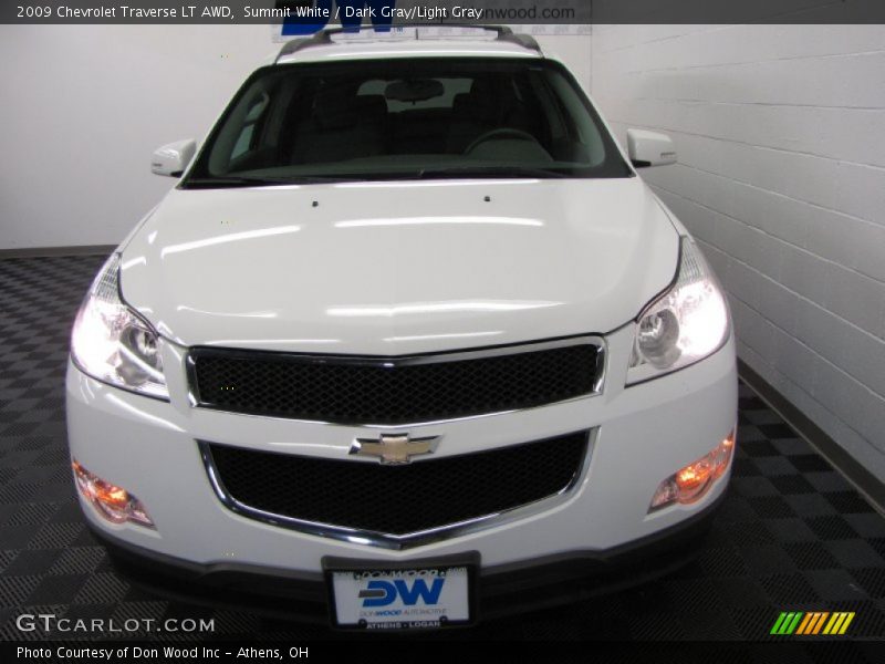 Summit White / Dark Gray/Light Gray 2009 Chevrolet Traverse LT AWD