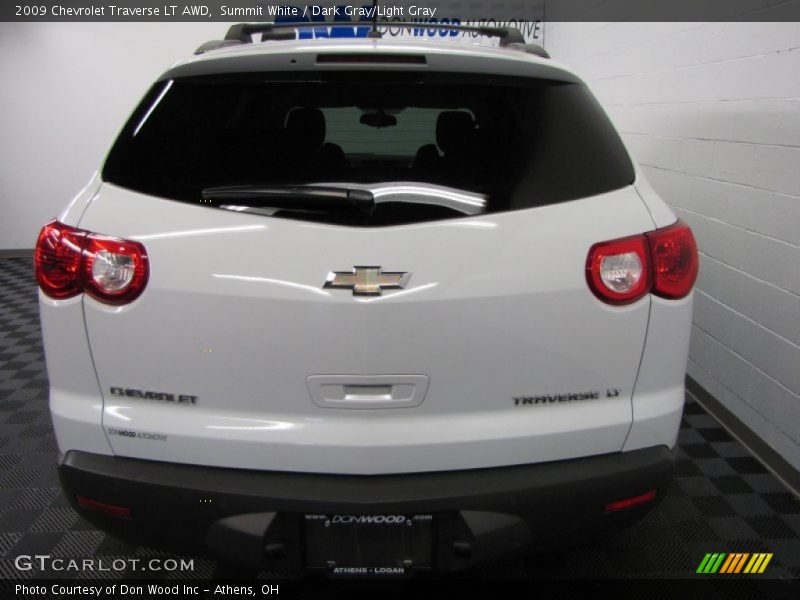Summit White / Dark Gray/Light Gray 2009 Chevrolet Traverse LT AWD