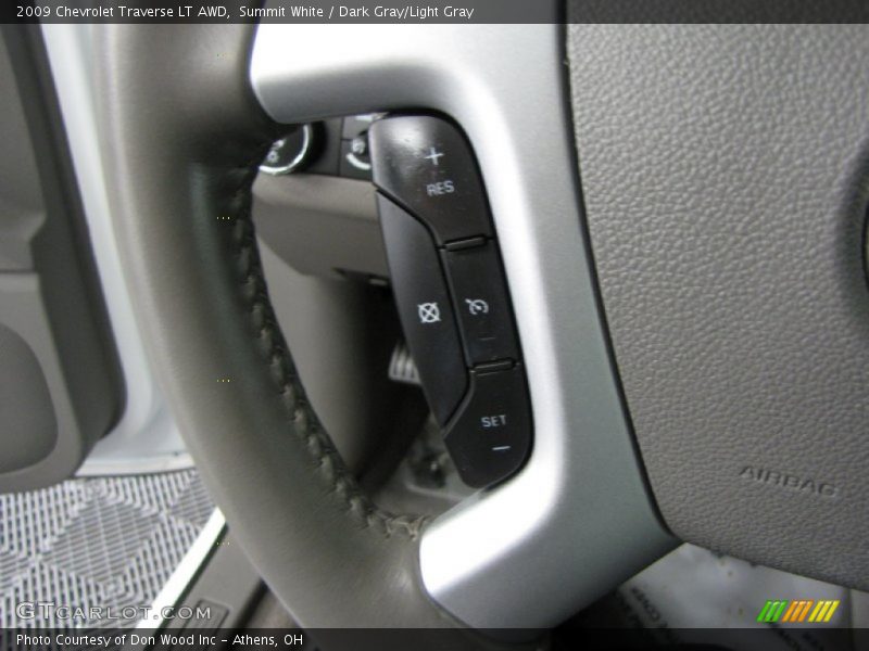 Summit White / Dark Gray/Light Gray 2009 Chevrolet Traverse LT AWD