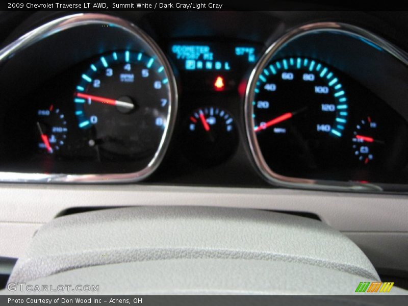 Summit White / Dark Gray/Light Gray 2009 Chevrolet Traverse LT AWD