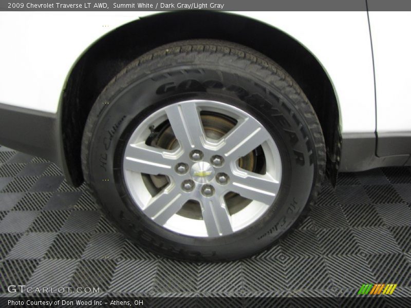 Summit White / Dark Gray/Light Gray 2009 Chevrolet Traverse LT AWD