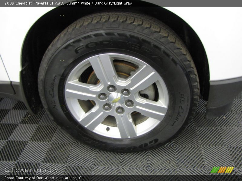 Summit White / Dark Gray/Light Gray 2009 Chevrolet Traverse LT AWD