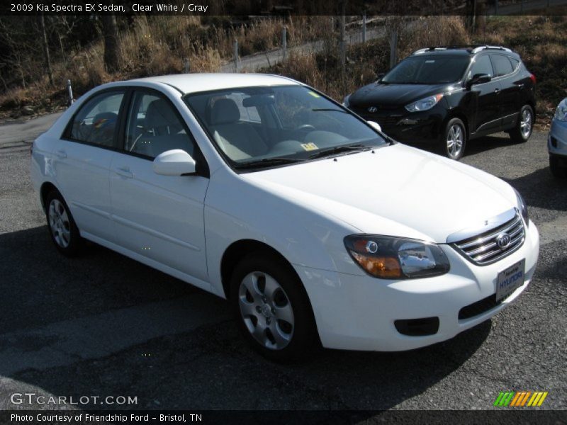Clear White / Gray 2009 Kia Spectra EX Sedan