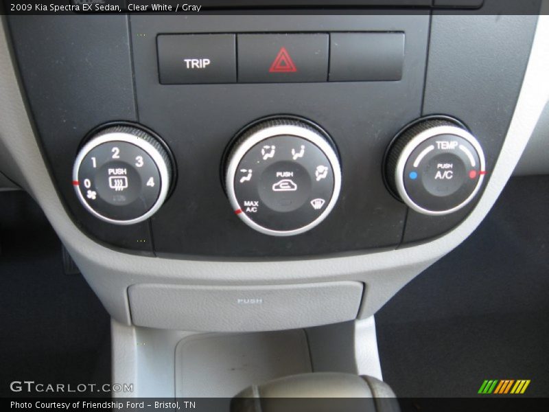 Clear White / Gray 2009 Kia Spectra EX Sedan