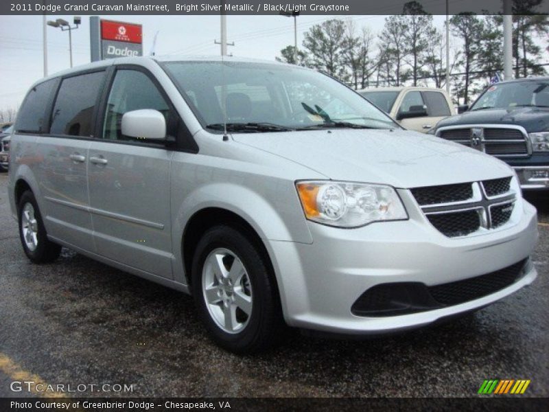 Bright Silver Metallic / Black/Light Graystone 2011 Dodge Grand Caravan Mainstreet