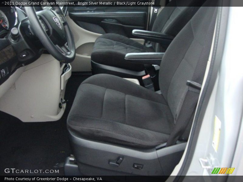 Bright Silver Metallic / Black/Light Graystone 2011 Dodge Grand Caravan Mainstreet