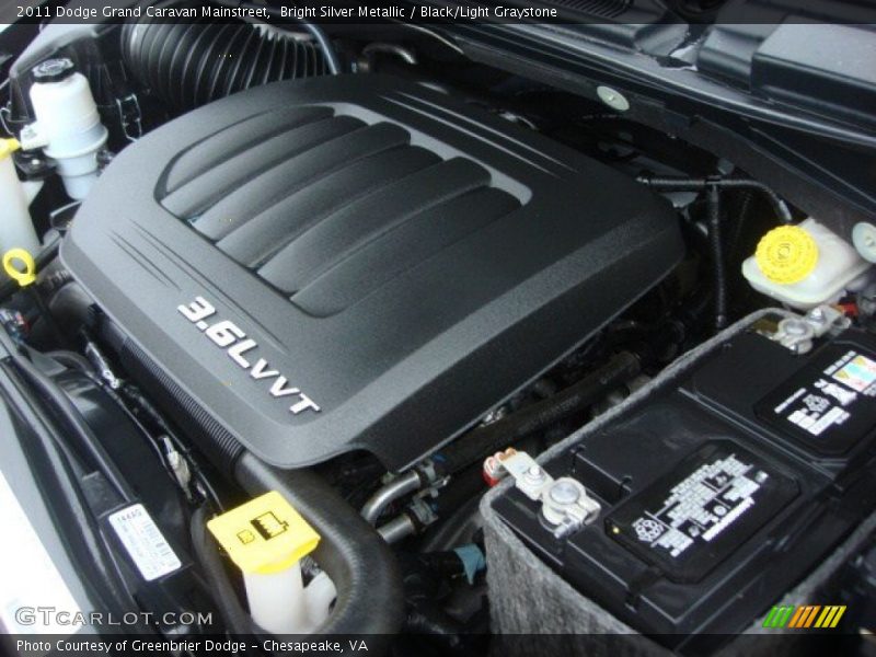 Bright Silver Metallic / Black/Light Graystone 2011 Dodge Grand Caravan Mainstreet