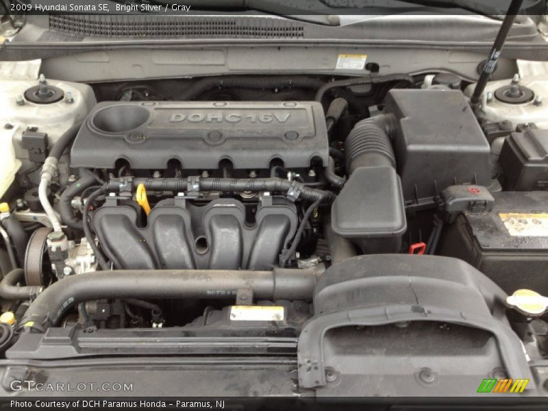Bright Silver / Gray 2009 Hyundai Sonata SE