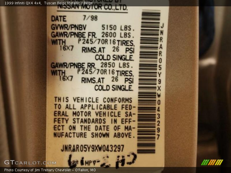 Tuscan Beige Metallic / Beige 1999 Infiniti QX4 4x4