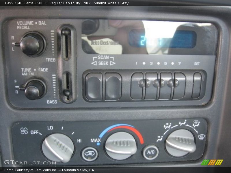 Summit White / Gray 1999 GMC Sierra 3500 SL Regular Cab Utility Truck