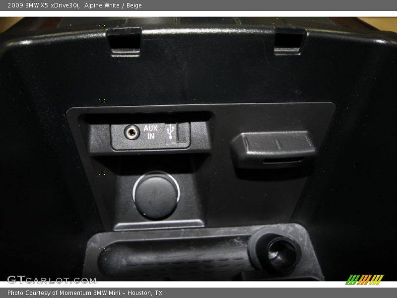 Alpine White / Beige 2009 BMW X5 xDrive30i