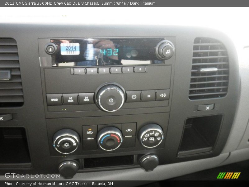 Summit White / Dark Titanium 2012 GMC Sierra 3500HD Crew Cab Dually Chassis