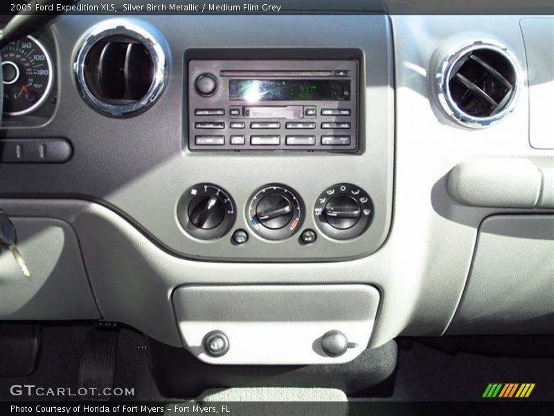 Controls of 2005 Expedition XLS