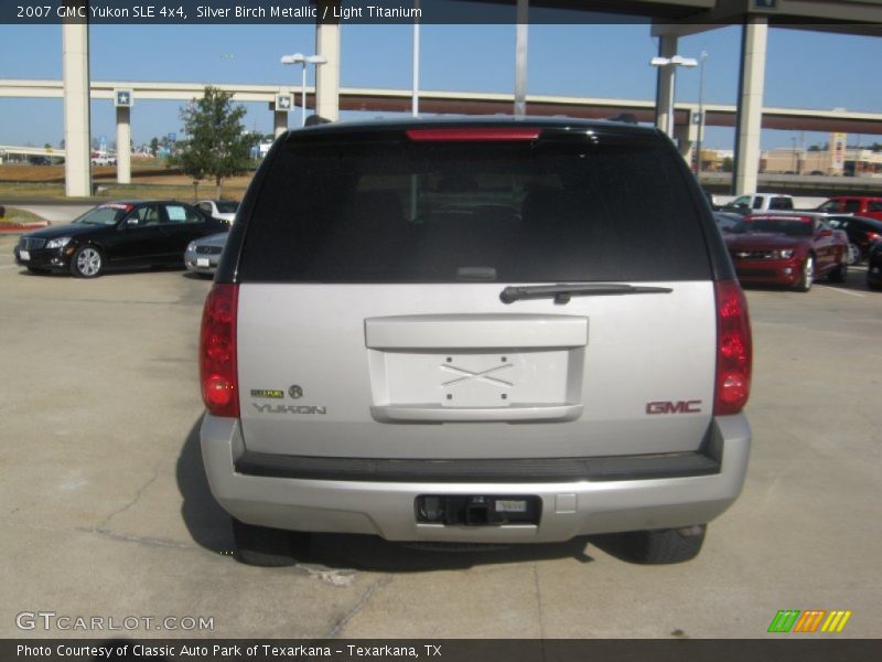 Silver Birch Metallic / Light Titanium 2007 GMC Yukon SLE 4x4