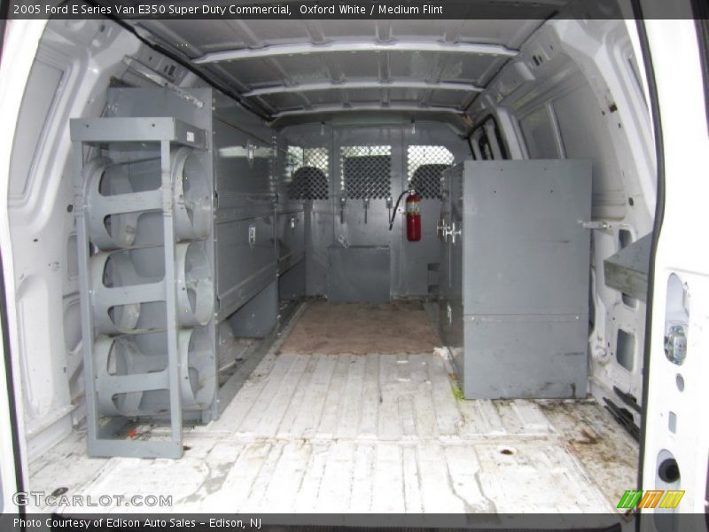  2005 E Series Van E350 Super Duty Commercial Trunk