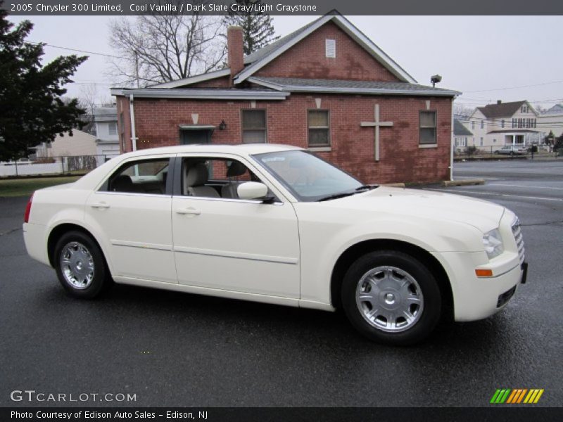 Cool Vanilla / Dark Slate Gray/Light Graystone 2005 Chrysler 300 Limited