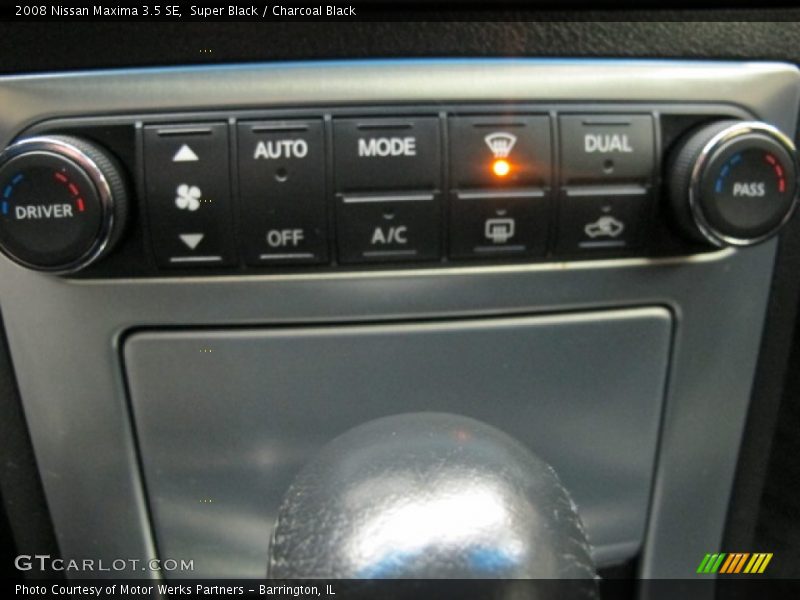 Super Black / Charcoal Black 2008 Nissan Maxima 3.5 SE