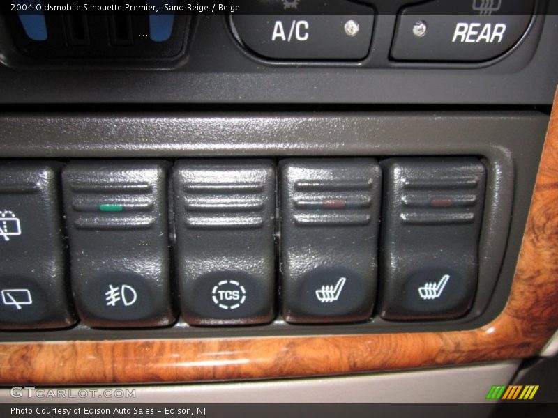 Sand Beige / Beige 2004 Oldsmobile Silhouette Premier