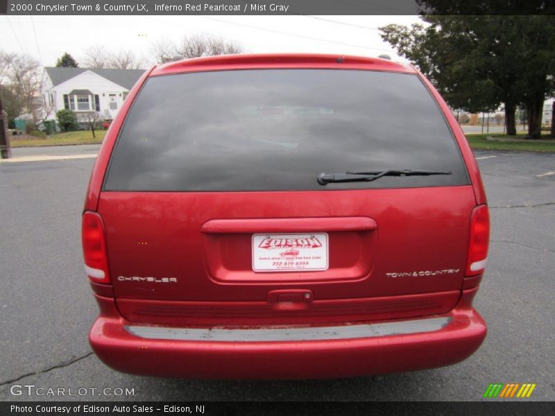 Inferno Red Pearlcoat / Mist Gray 2000 Chrysler Town & Country LX