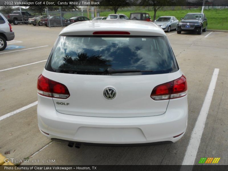 Candy White / Titan Black 2012 Volkswagen Golf 4 Door