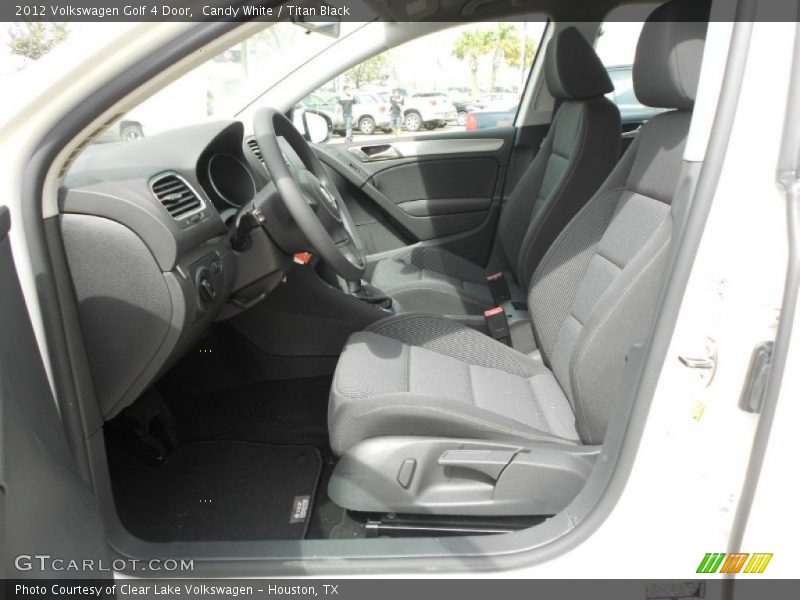 Candy White / Titan Black 2012 Volkswagen Golf 4 Door