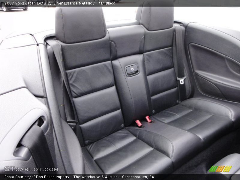 Rear Seat of 2007 Eos 3.2