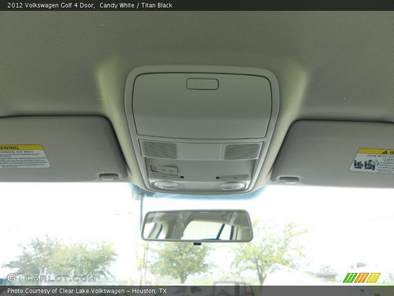 Candy White / Titan Black 2012 Volkswagen Golf 4 Door