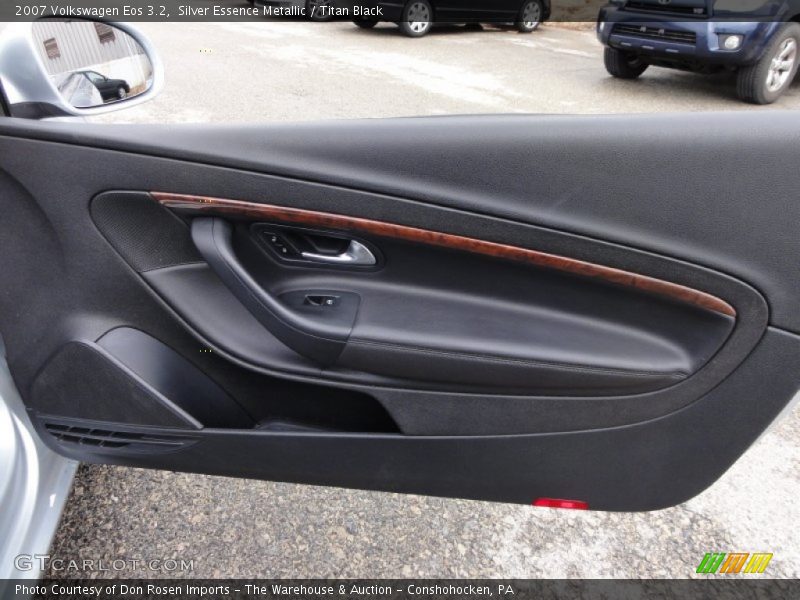 Silver Essence Metallic / Titan Black 2007 Volkswagen Eos 3.2