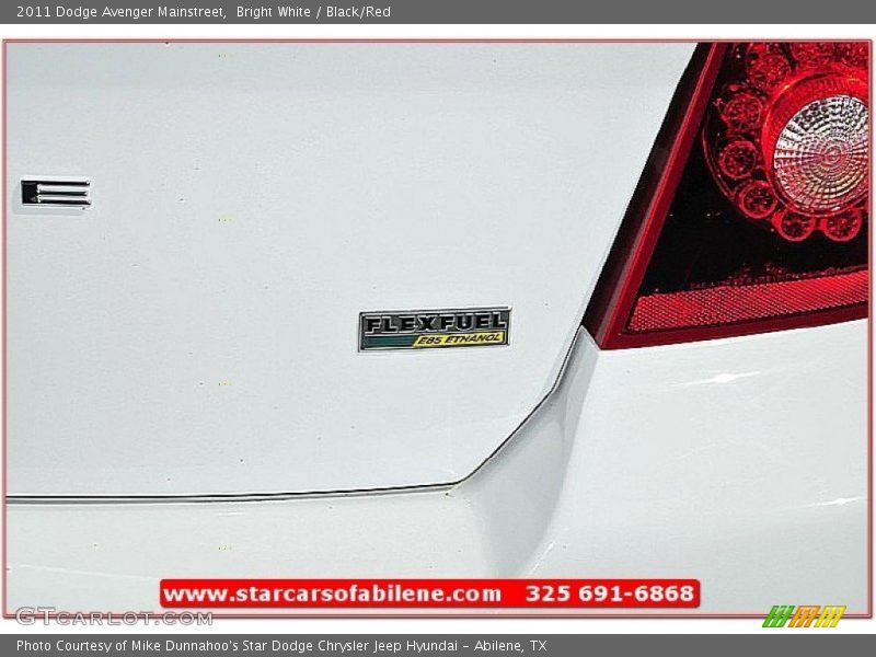 Bright White / Black/Red 2011 Dodge Avenger Mainstreet