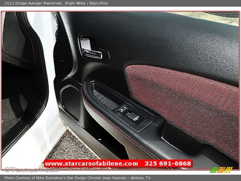 Bright White / Black/Red 2011 Dodge Avenger Mainstreet