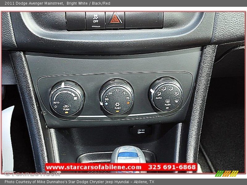 Bright White / Black/Red 2011 Dodge Avenger Mainstreet