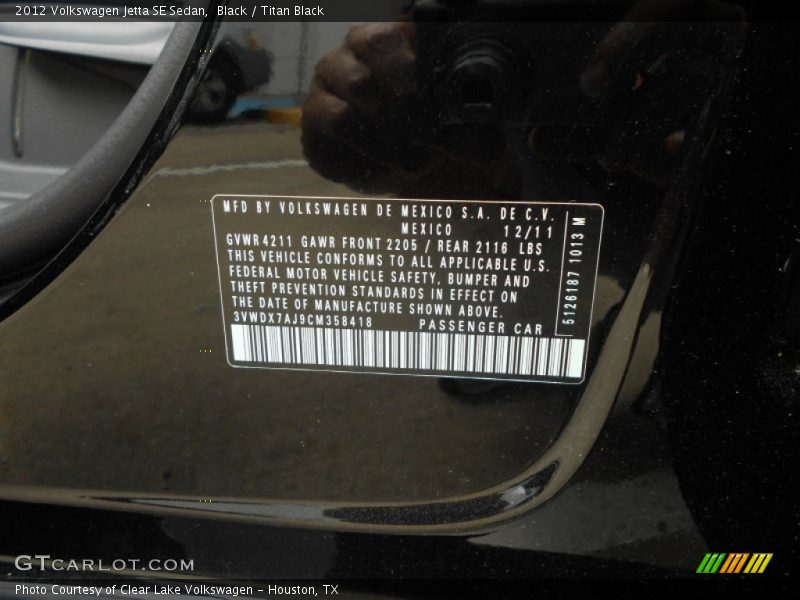 Black / Titan Black 2012 Volkswagen Jetta SE Sedan