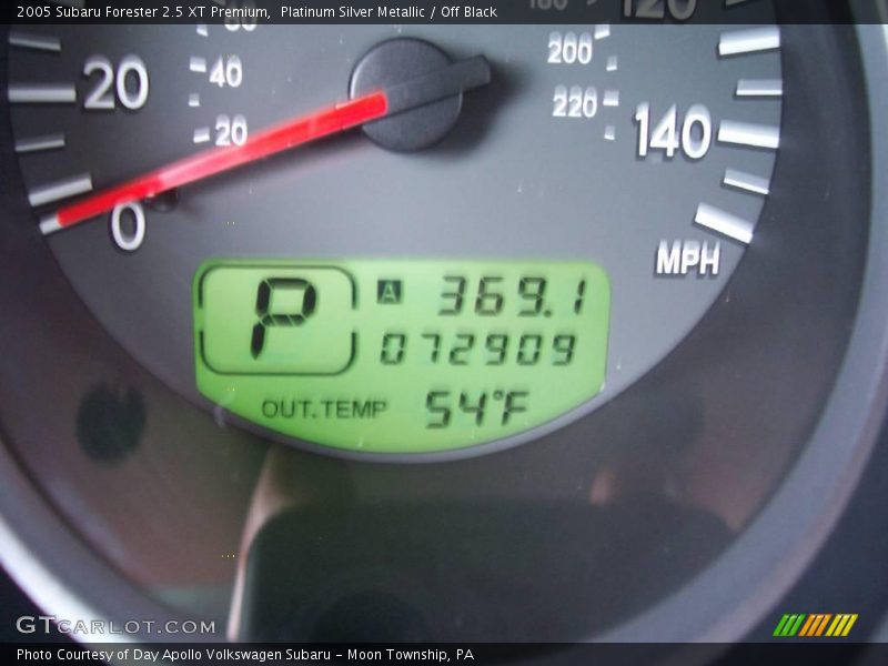 Platinum Silver Metallic / Off Black 2005 Subaru Forester 2.5 XT Premium