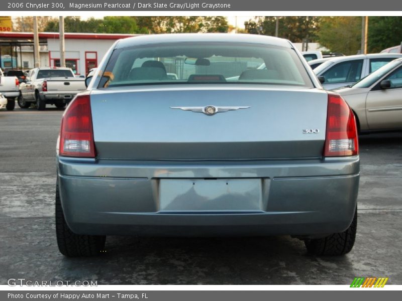Magnesium Pearlcoat / Dark Slate Gray/Light Graystone 2006 Chrysler 300