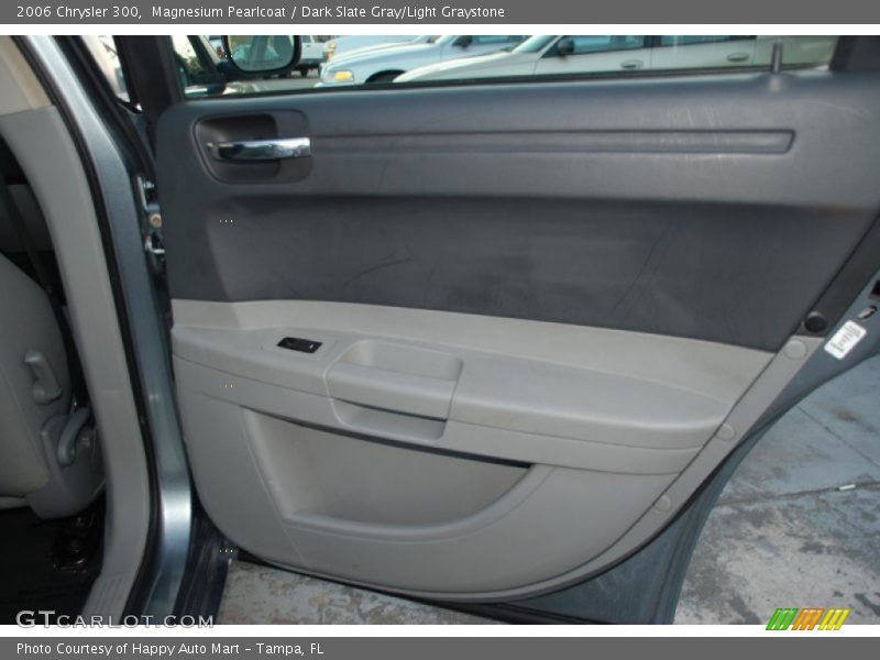 Magnesium Pearlcoat / Dark Slate Gray/Light Graystone 2006 Chrysler 300