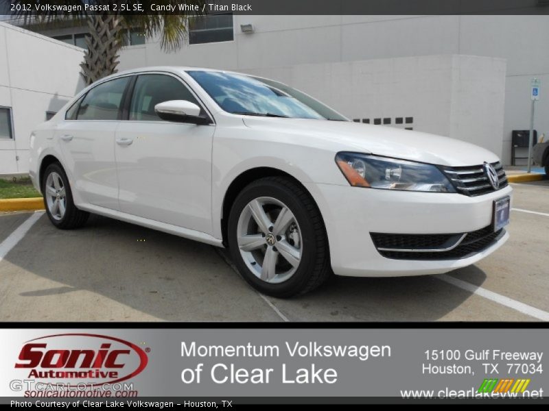 Candy White / Titan Black 2012 Volkswagen Passat 2.5L SE