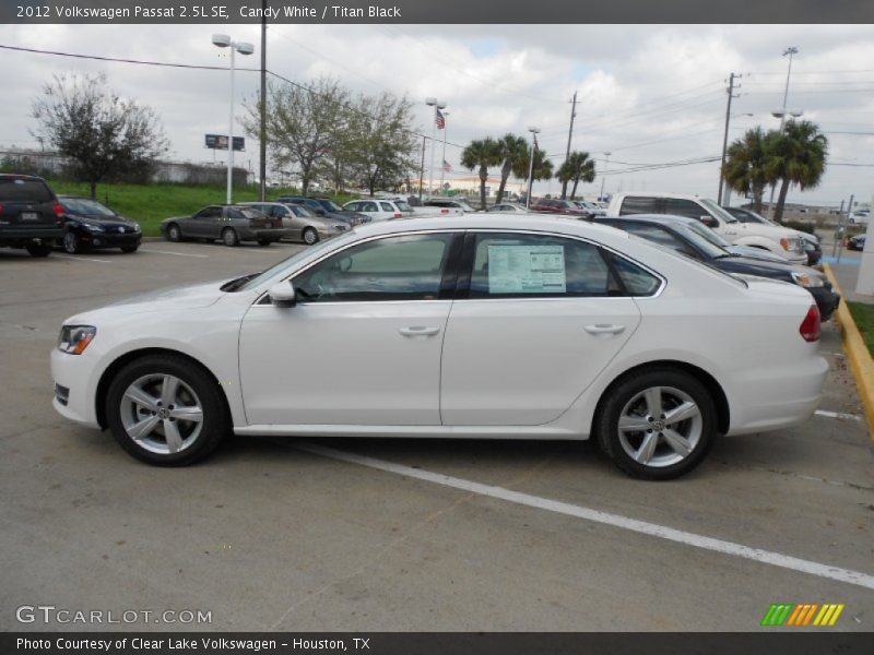 Candy White / Titan Black 2012 Volkswagen Passat 2.5L SE