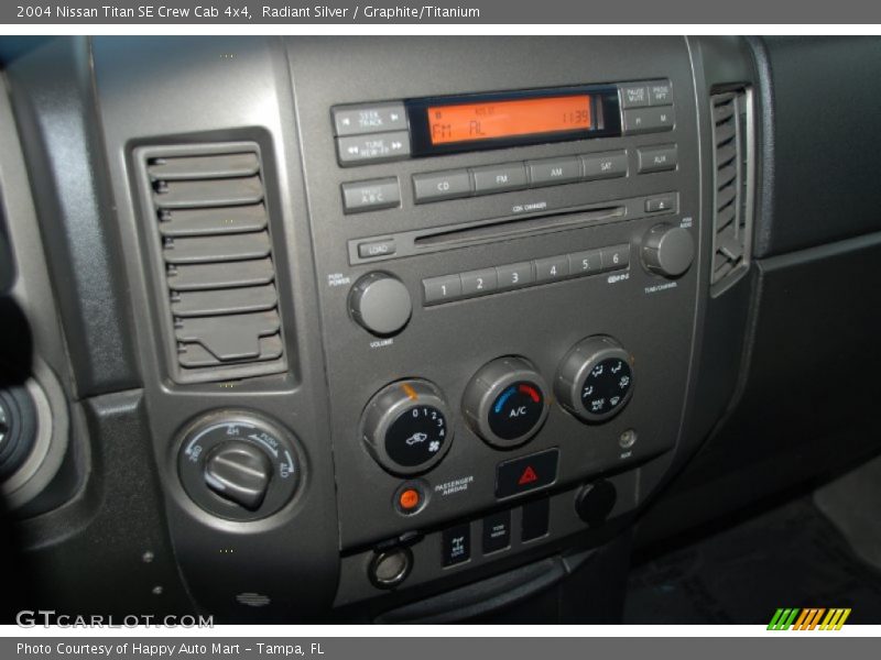 Radiant Silver / Graphite/Titanium 2004 Nissan Titan SE Crew Cab 4x4